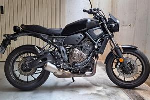 YAMAHA XSR 700