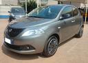 lancia-ypsilon-1-0-hybrid-oro