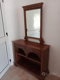 Mobili in legno stile classico e divano