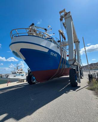 Barca da pesca con licenze varie