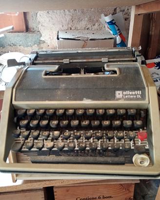 macchina da scrivere Olivetti lettera dl