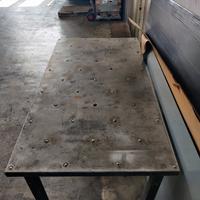 Tavolo in acciaio inox a sfere