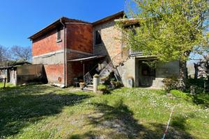 CASA SEMINDIPENDENTE A AREZZO