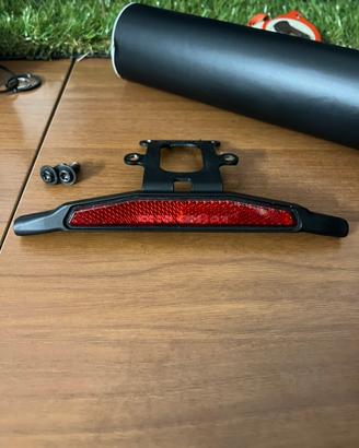 Supporto frecce posteriori Rick's per Sportster S