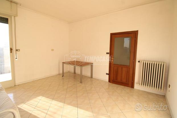 Appartamento con due camere zona Centralissima