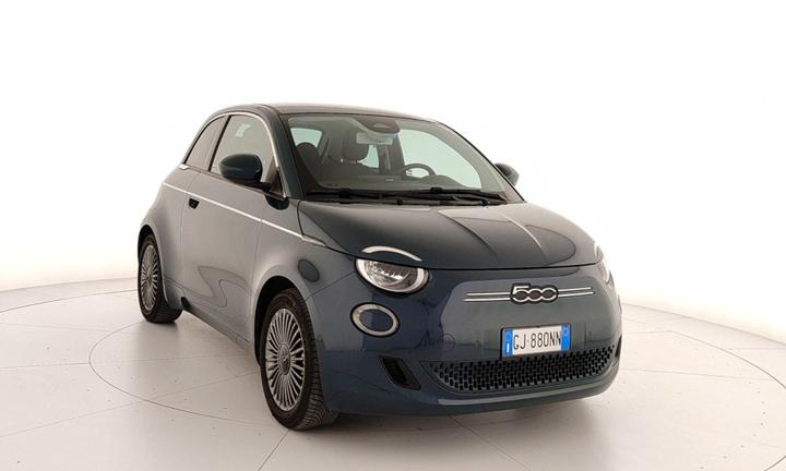 Fiat 500e Berlina 42 kWh La Prima