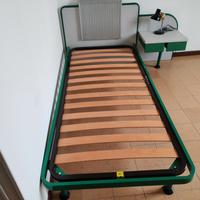 Letto singolo a doghe