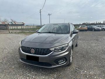 Fiat Tipo 1.4 4 porte Opening Edition - LOUNGE - A
