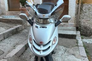 Scooter Kymco Dink 200