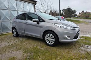 Ford Fiesta 1.4 TDCi 70CV 5 porte Titanium