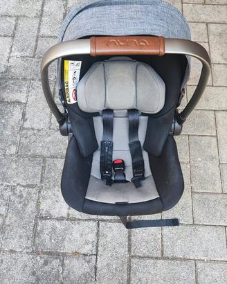 Seggiolino Nuna Arra + Base
