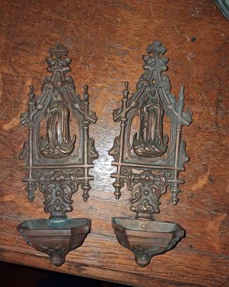 Coppia di acquasantiere antiche / stile neogotico 