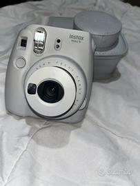 polaroid instax