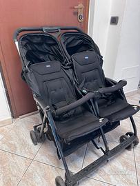 Passeggino gemellare chicco