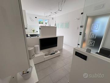 Elegante appartamento 2 stanze con ampio terrazzo