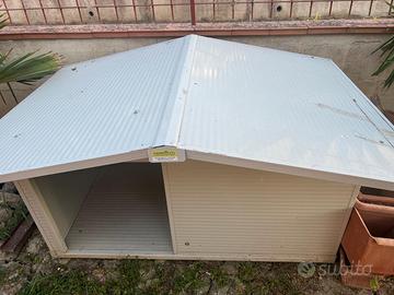 Cuccia Grande per cani da esterno coibentata