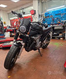SUZUKI GSF 600 BANDIT – CAFE RACER CUSTOM