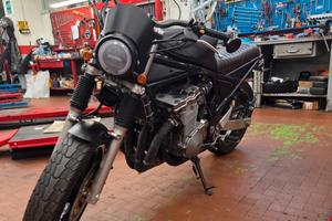 SUZUKI GSF 600 BANDIT – CAFE RACER CUSTOM