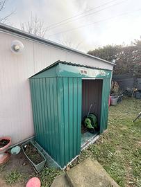 Casetta porta attrezzi o porta legna da giardino
