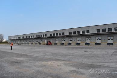 Capannone industriale a Ravenna