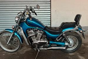 Moto Suzuki Intruder 600cc