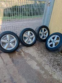 Cerchi lega Audi A4 con Bridgestone invernali