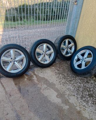 Cerchi lega Audi A4 con Bridgestone invernali