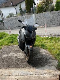Yamaha X max 300