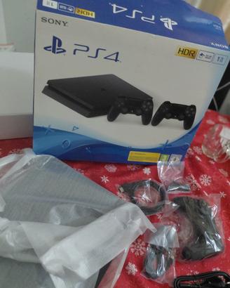 PlayStation 4 nuova mai usata