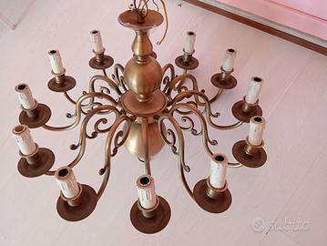 Lampadario in bronzo dodici luci