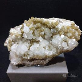 Apofilite su Girolite, India 