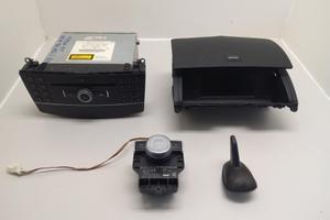 AUTORADIO MERCEDES Classe C S. Wagon W204 A2048700