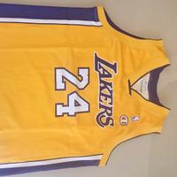 completo basket Bryant Lakers. ragazzo 13/14 anni