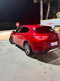 Alfa Romeo Stelvio Super 160cv