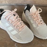 Scarpe Adidas Avryn_X