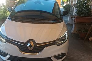 RENAULT Scénic 4 serie