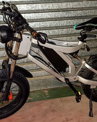 Fat bike elettrica Rzoguwex X5 60/100 km 
