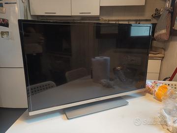 smart TV Panasonic led HD 32 pollici