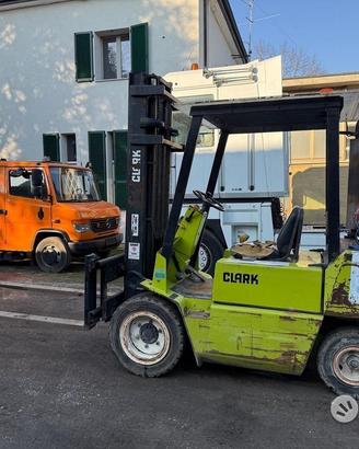 Carrello CLARK GPL 3400 ORE 3T PORTATA- OK PERMUTE