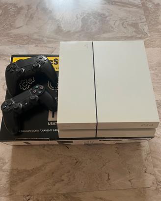 PlayStation 4 Bianca 500GB + 2 Controller + Cavi