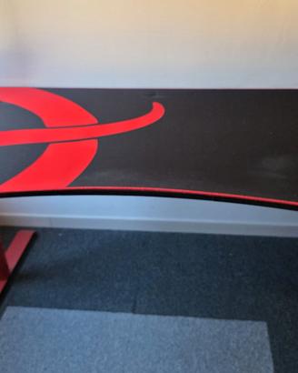 Scrivania gaming Arozzi arena 
