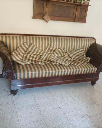 Divano d'epoca