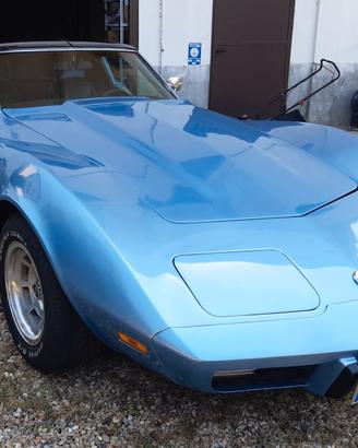 Chevrolet Corvette Stingray restauro frame-off