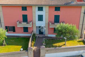 4 LOCALI A CASTELNOVO DI SOTTO