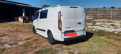 ford transit custom 5 posti