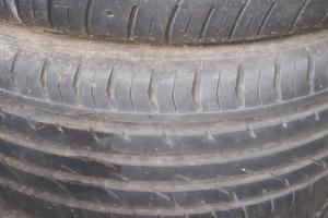 gomme 215/40/17