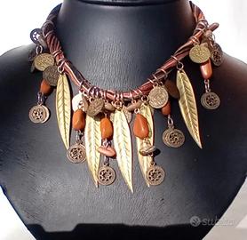 collana artigianale tribale in ottone e pietre  
