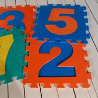 puzzle numeri e lettere in schiuma