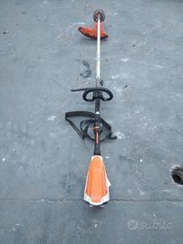 taglia bordi a batteria 