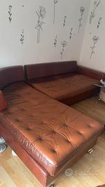 divano in pelle a 5 posti  spaziosi